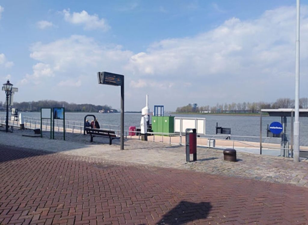 Vragen inzake verwijderen <a href="/?p=225">overdekte bushalte</a> aan de Merwekade Vragen inzake verwijderen <a href="/?p=225">overdekte bushalte</a> aan de Merwekade