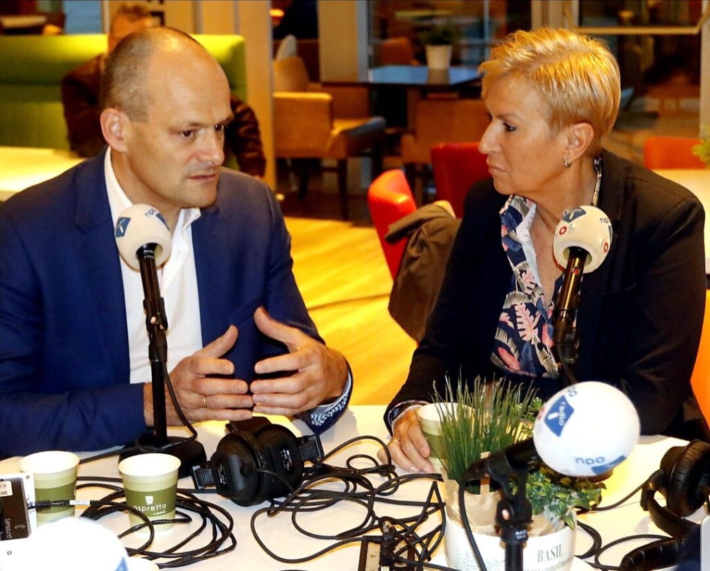 Margret Stolk op radio 1 over <a href="/?p=228">parkeerbeleid ASZ</a> Margret Stolk op radio 1 over <a href="/?p=228">parkeerbeleid ASZ</a>
