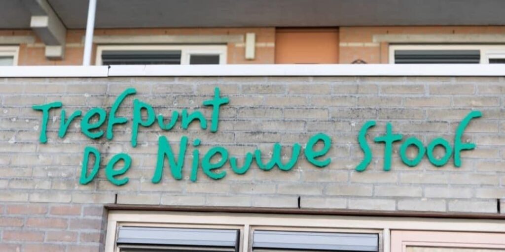 <a href=/?p=3144>Waarom samenvoeging Nieuwe Stoof en de Bibliotheek?</a>