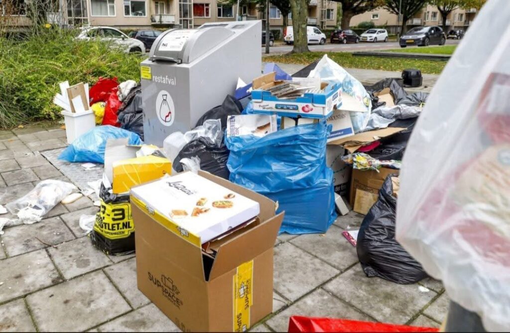 NEE TEGEN BETALEN PER ZAK AFVAL!! NEE TEGEN BETALEN PER ZAK AFVAL!!